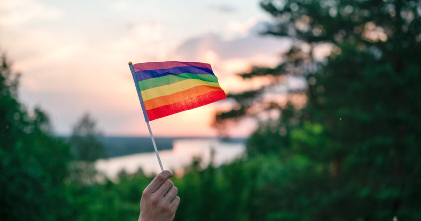 Orgulho LGBTQIA+: por que a pauta deve ser comemorada nas empresas?